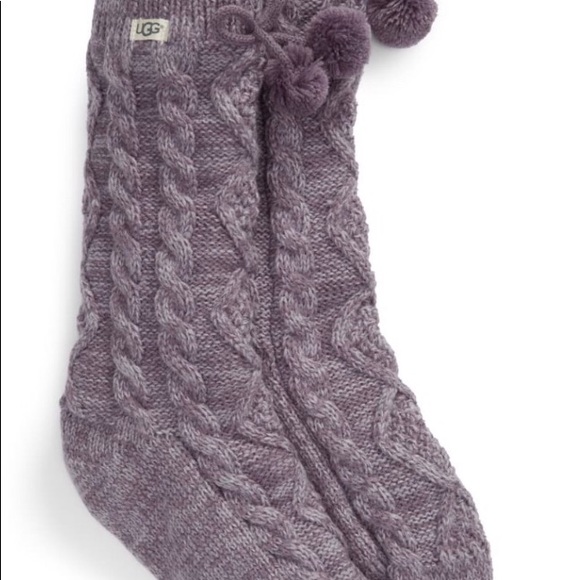 ⭐️ HOST PICK⭐️ UGG Pom Fleece Slipper/Reading Sock - Picture 3 of 5